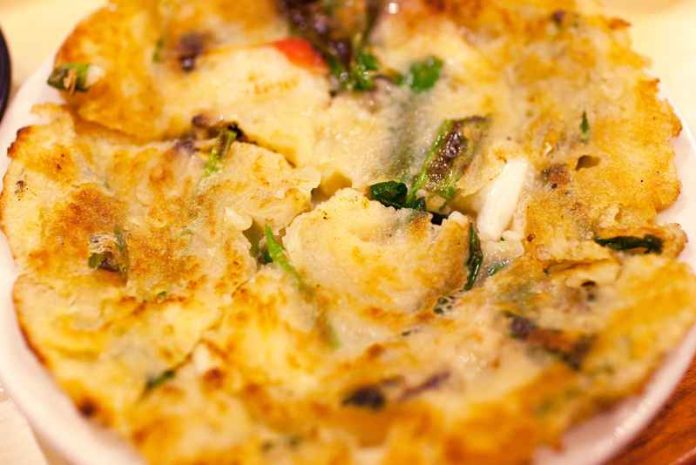 Kim-Chee-Pancake-Green-Onion-Sauce