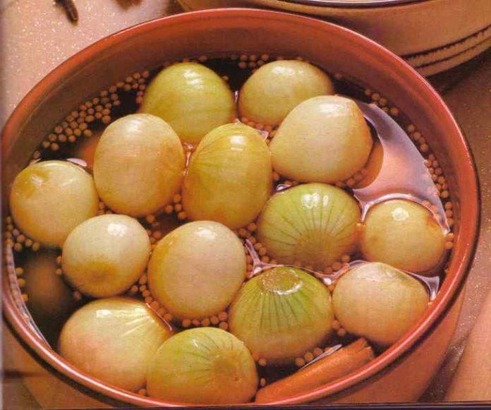 Portuguese-Pickled-Onions