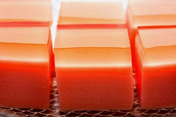 Orange-Jello-Kanten