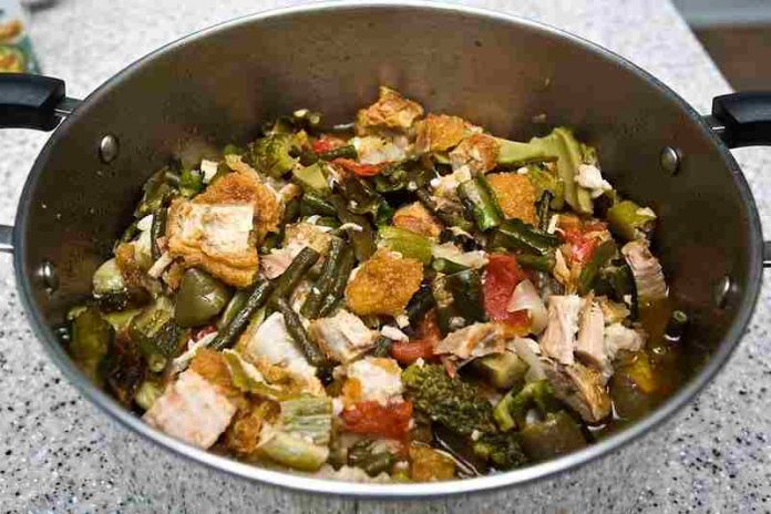 Pinakbet-(Filipino-Vegetable-Stew)