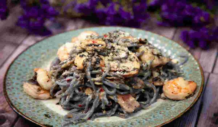 Kalo-Noodles-Coconut-Cream-Sauce-Adela-Country-Eatery