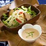 Udon-Noodle-Salad-Light-Peanut-Sauce-Recipe