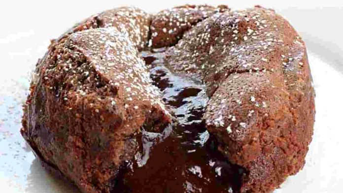 Chocolate-Souffle-molten-lava-cake