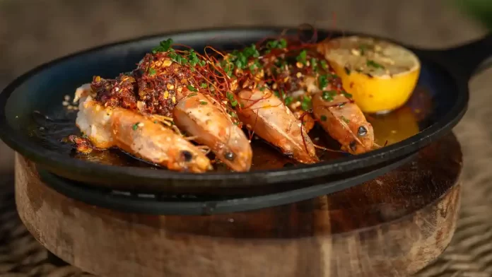 Sizzling-Bombucha-Kauai-Shrimp-with-Lup-Cheong-Chili-Crunch-Butter