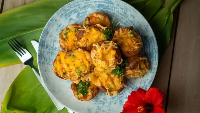 Mini-Chicken-Pot-Pies-by-Eli-Mac