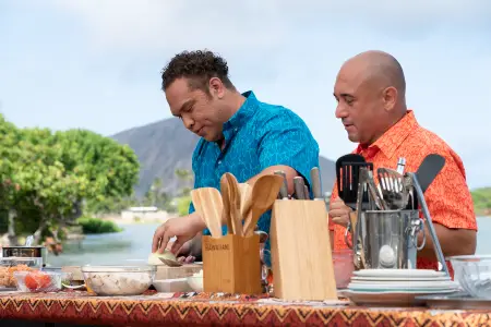 Manaola-Yap-Salmon-Tofu-Salad